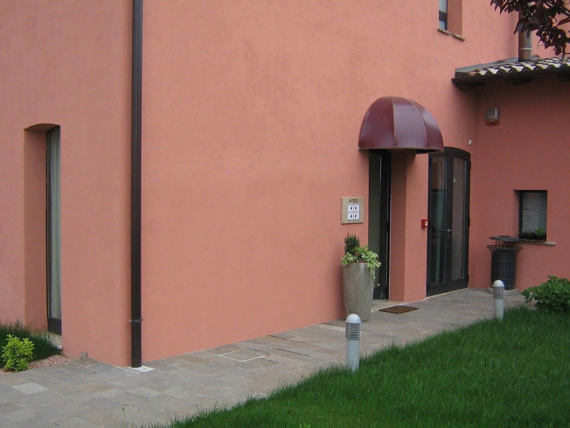 Hotel Hyknusa Reggio Emilia Exterior foto